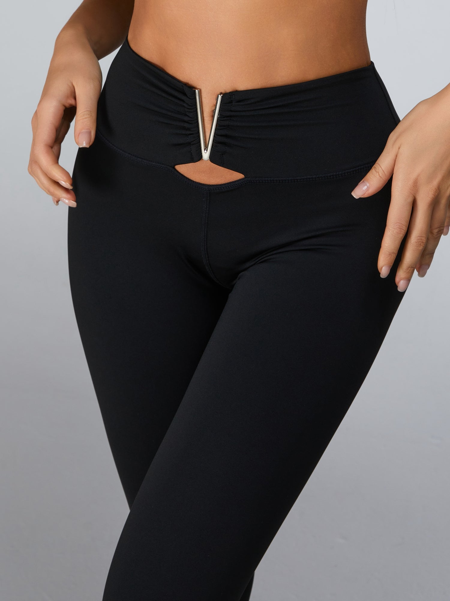 Cutout V Shape Metal Leggings