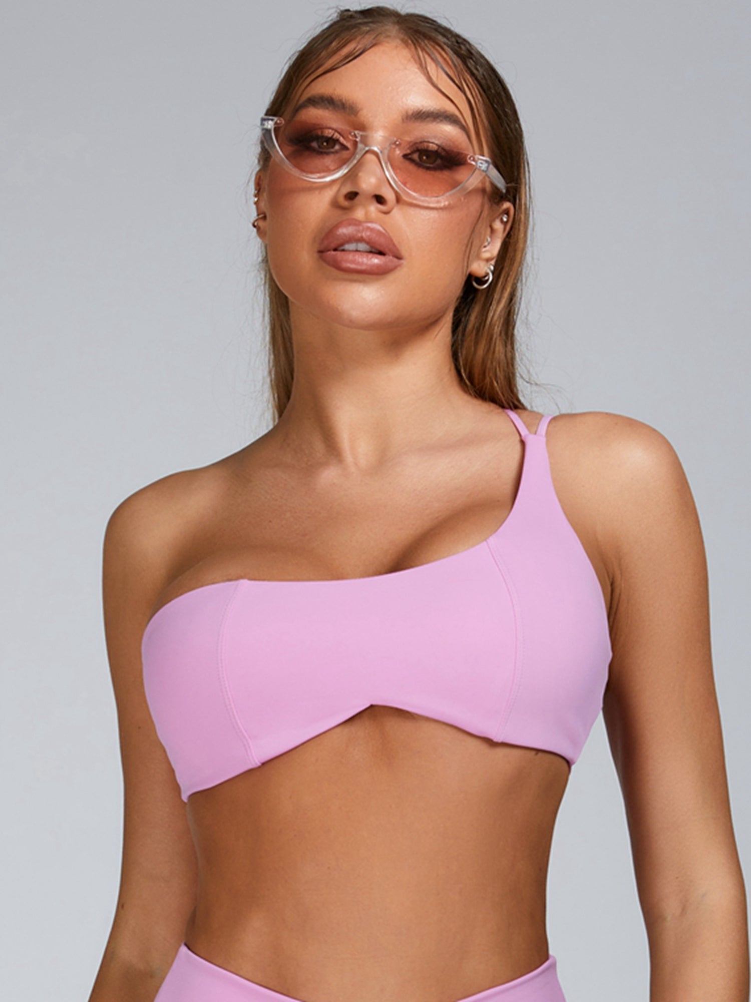 Cutout V Shape Waist Spandex Gym Booty Shorts