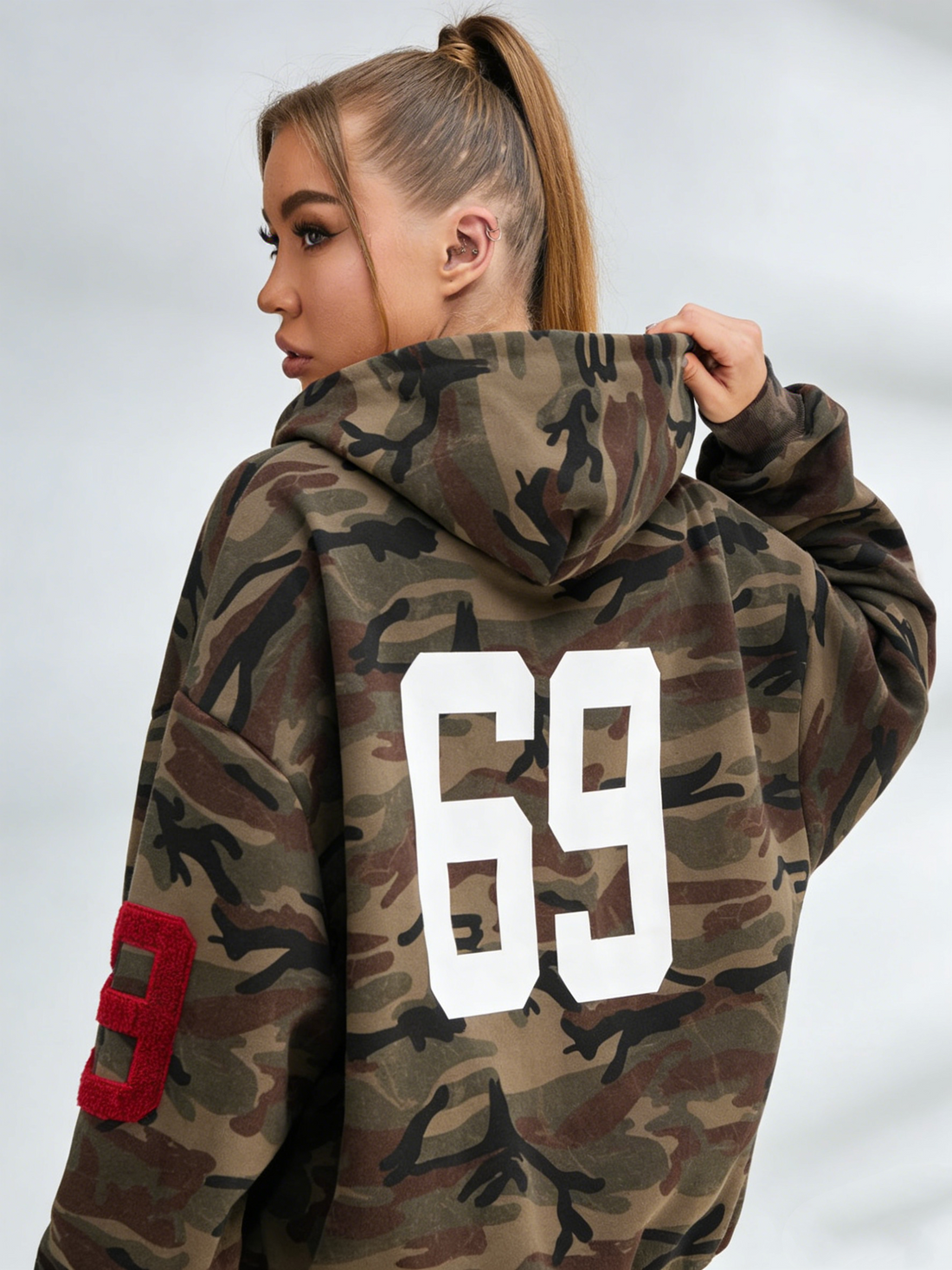 Feamle Pocket Camouflage Hoodie
