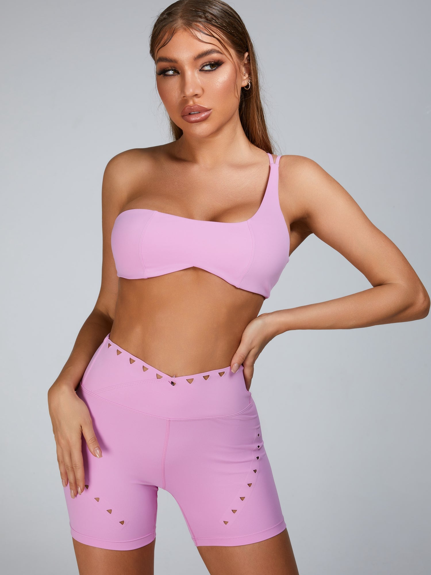 Cutout Tailoring Sports Bras