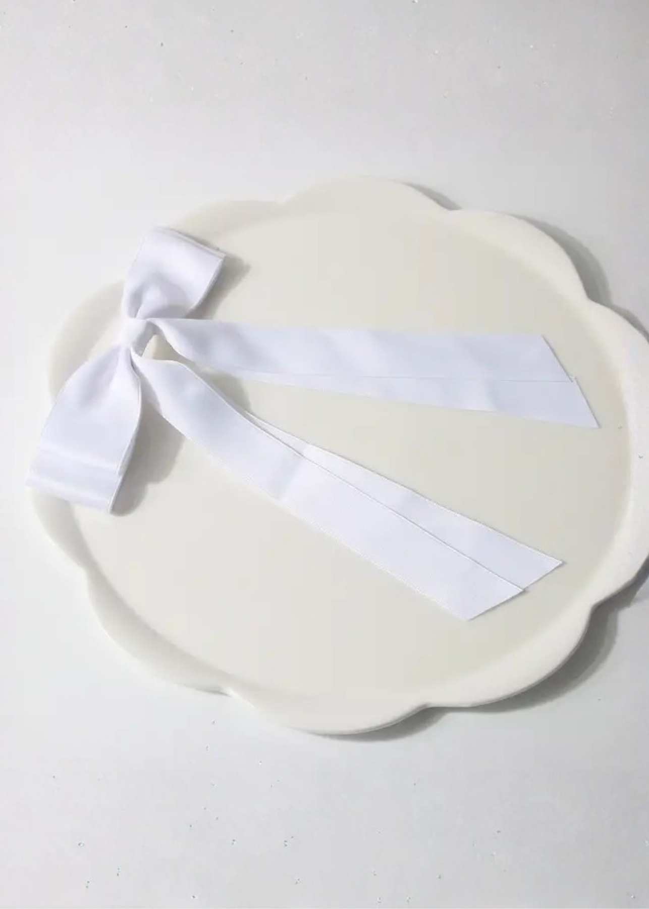 Remi White Bow