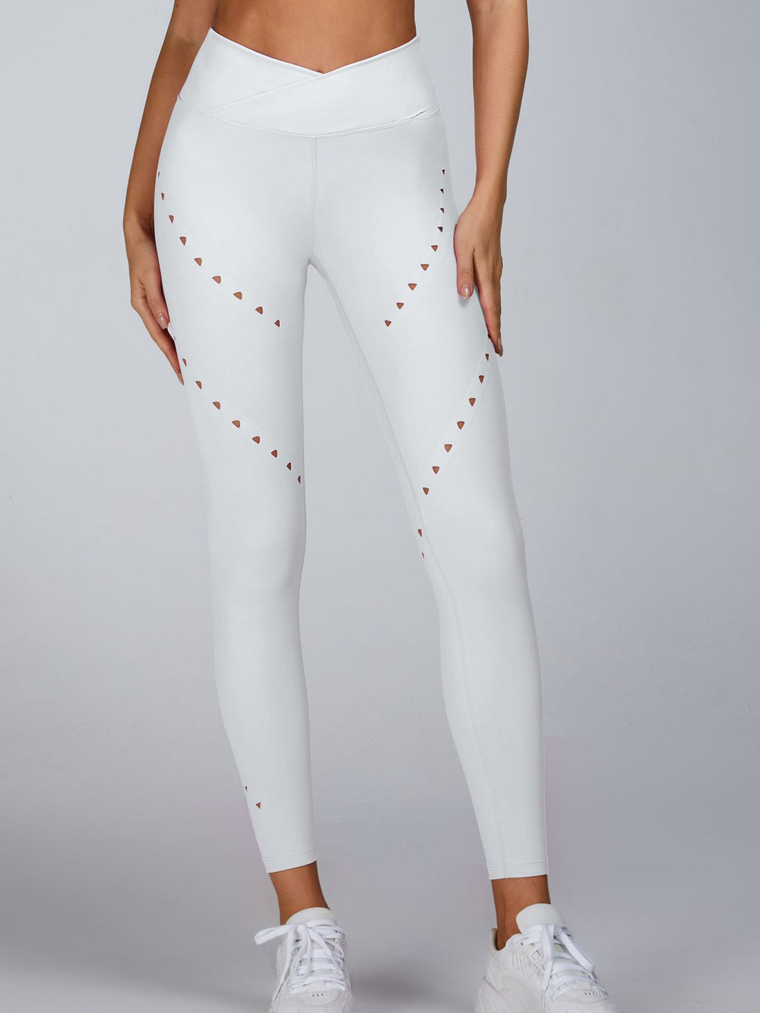 Cutout Tailoring Sports Bras