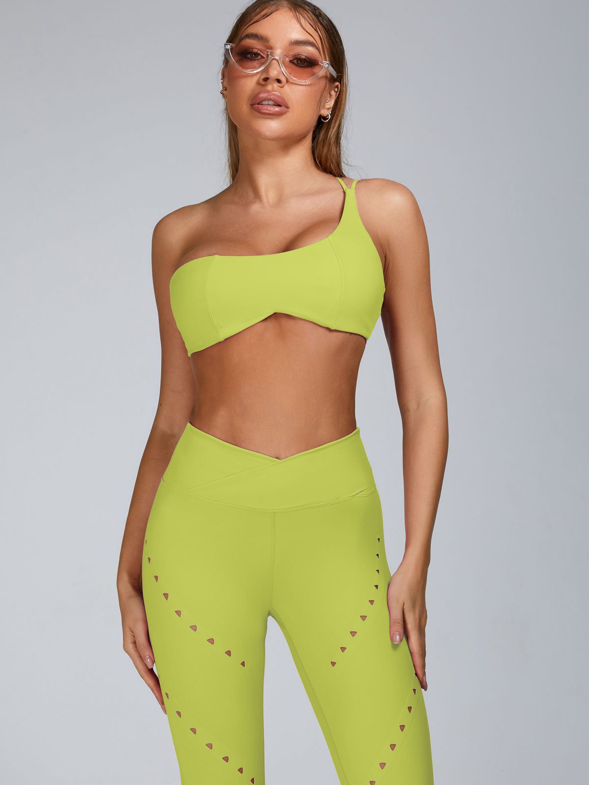 Cutout Tailoring Sports Bras